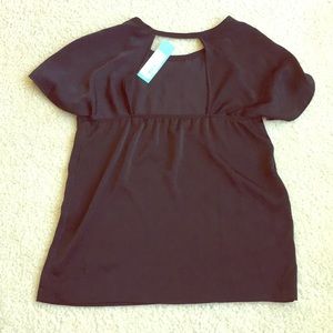 Open back detail top